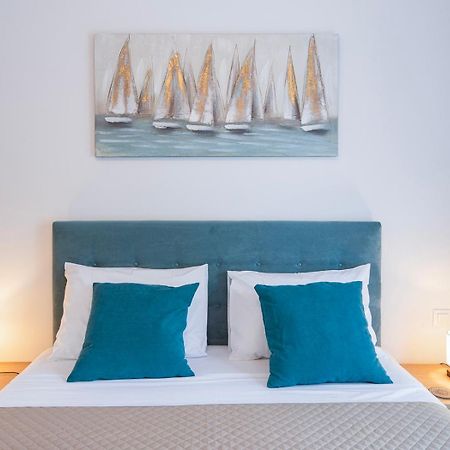 Villa Ami, Roda, Corfu: 10 Guests, Heated Pool, Private Mini Golf, Pool Table & More!! Екстер'єр фото