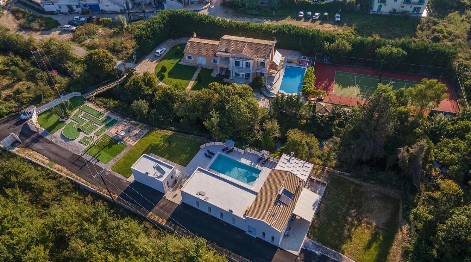 Villa Ami, Roda, Corfu: 10 Guests, Heated Pool, Private Mini Golf, Pool Table & More!! Екстер'єр фото