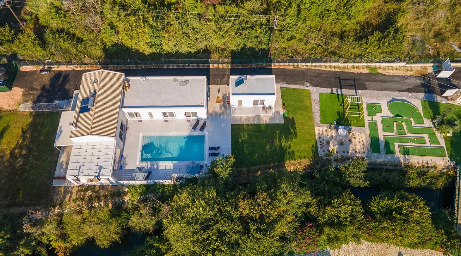 Villa Ami, Roda, Corfu: 10 Guests, Heated Pool, Private Mini Golf, Pool Table & More!! Екстер'єр фото