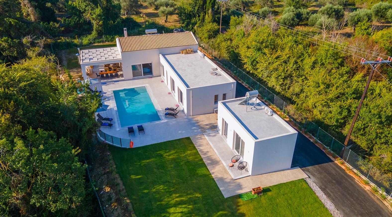Villa Ami, Roda, Corfu: 10 Guests, Heated Pool, Private Mini Golf, Pool Table & More!! Екстер'єр фото