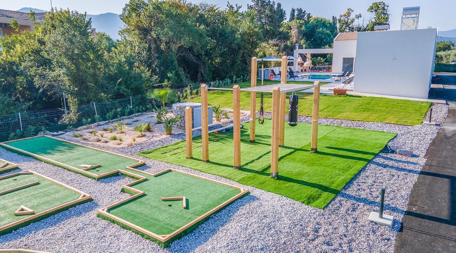 Villa Ami, Roda, Corfu: 10 Guests, Heated Pool, Private Mini Golf, Pool Table & More!! Екстер'єр фото